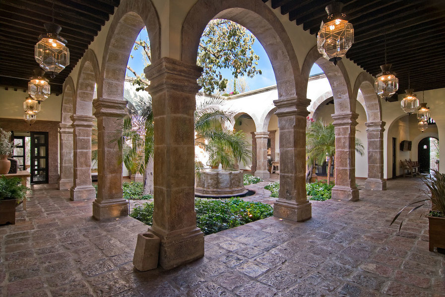The Gullands current home, which they have listed for $3.45 million. <a href="/listings/89105?mod=art